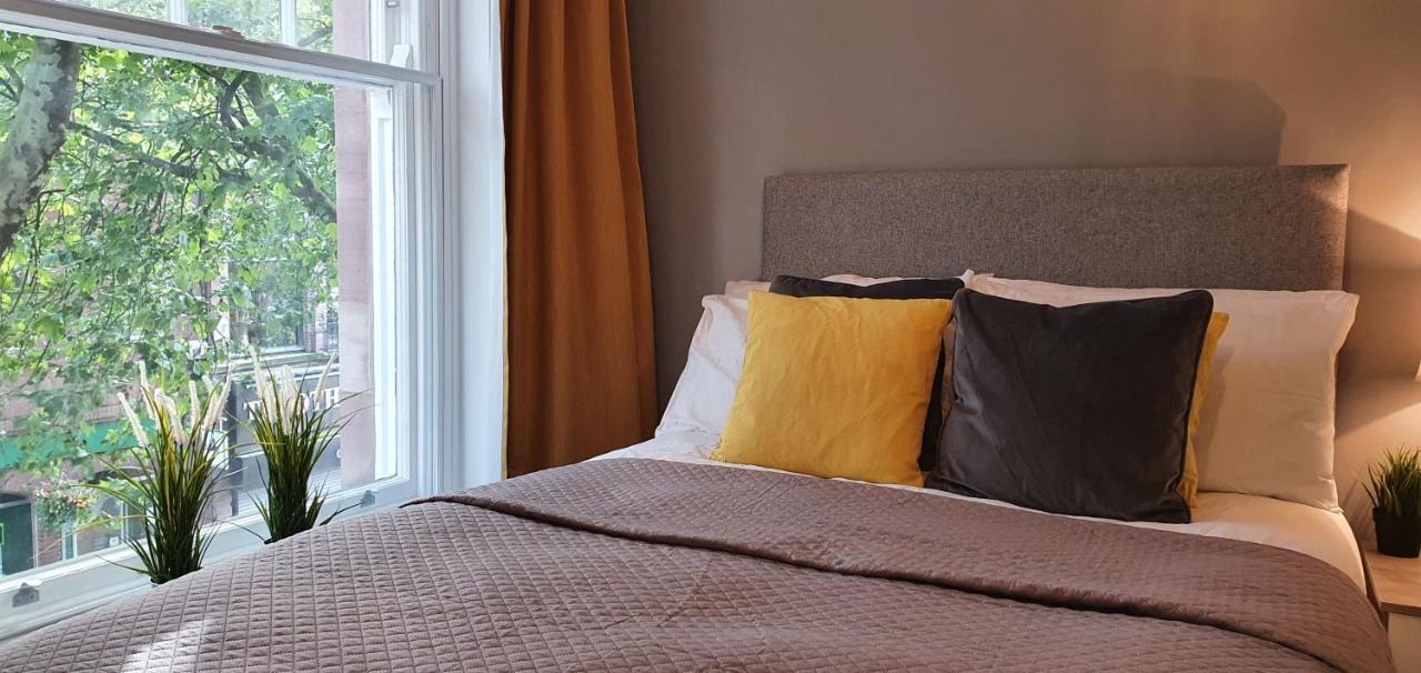 Darwin Stays - Service Accommodation In Newcastle Under Lyme City Centre Exteriér fotografie