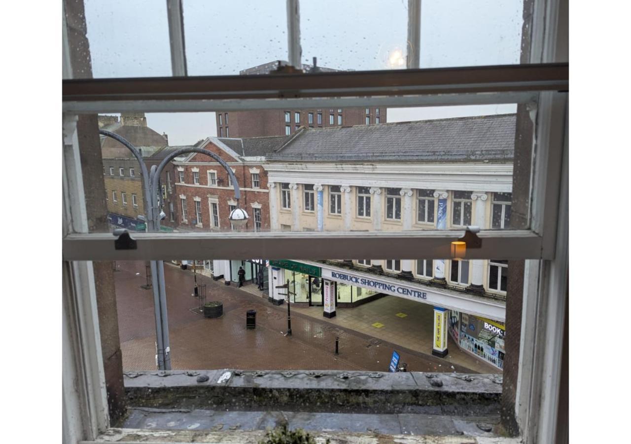 Darwin Stays - Service Accommodation In Newcastle Under Lyme City Centre Exteriér fotografie