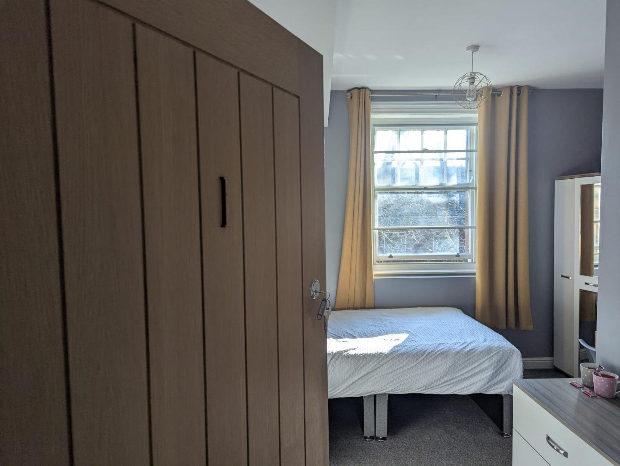 Darwin Stays - Service Accommodation In Newcastle Under Lyme City Centre Exteriér fotografie